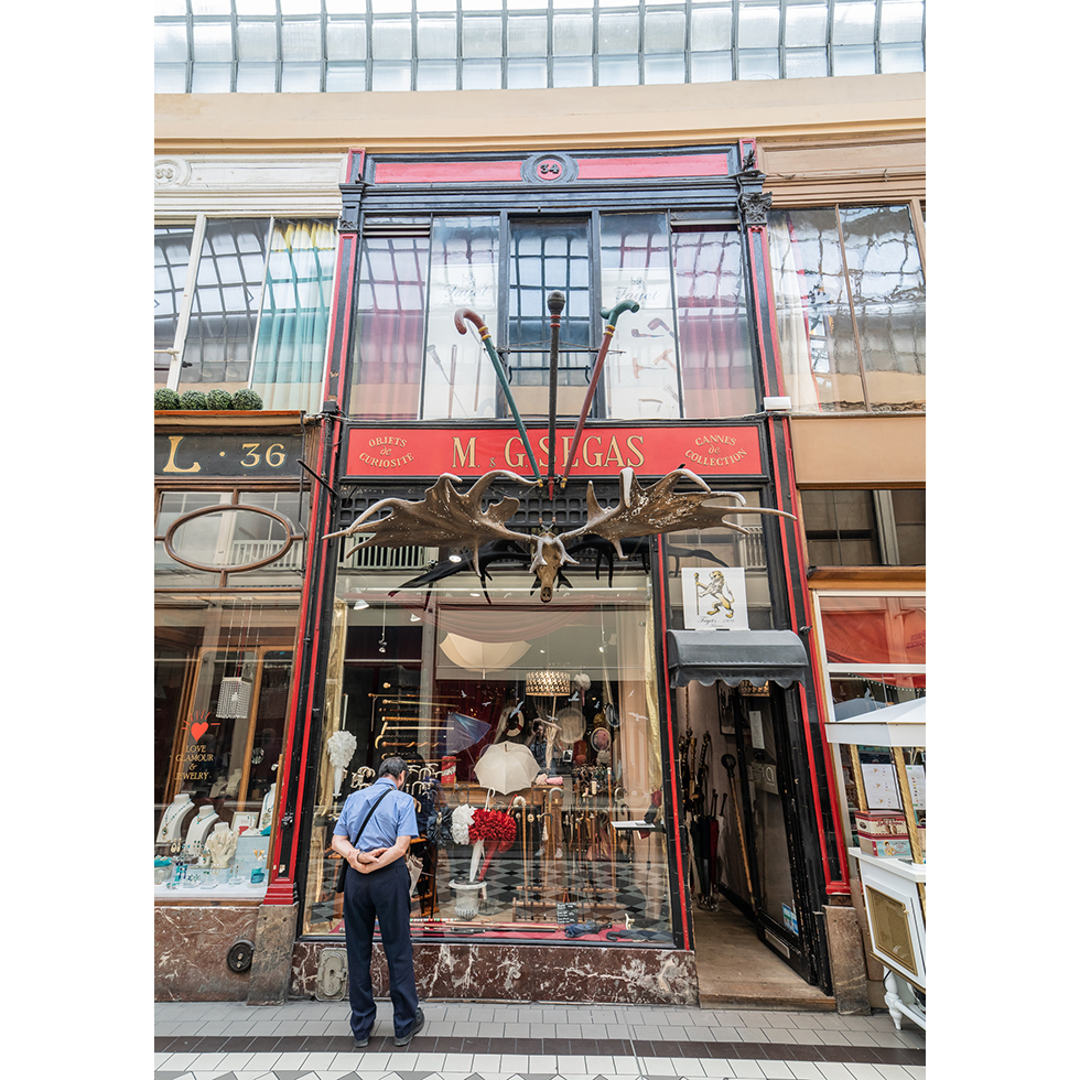 GALERIE FAYET : 100年以上の歴史を誇るパリ唯一の杖専門店 | O'Bon